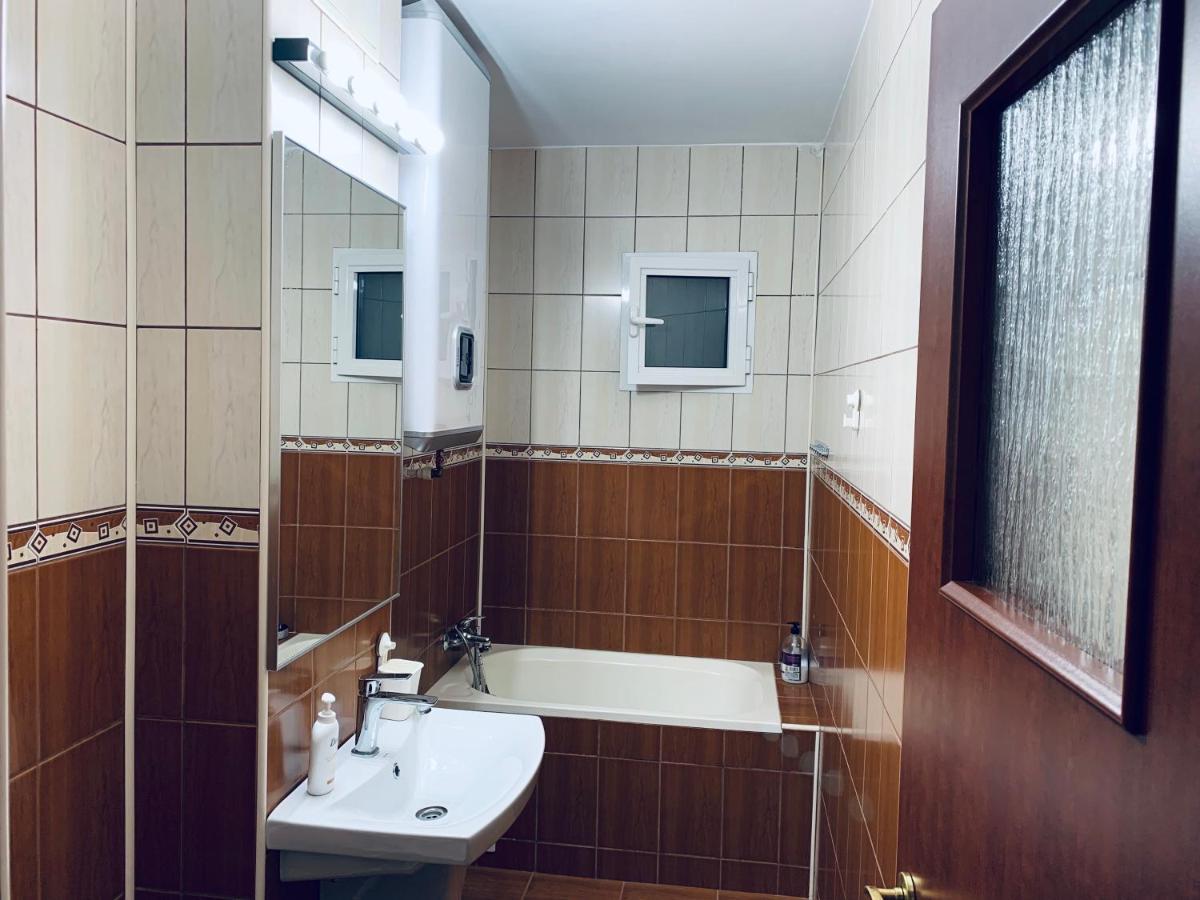 Ana Center Apartment Galaţi Esterno foto